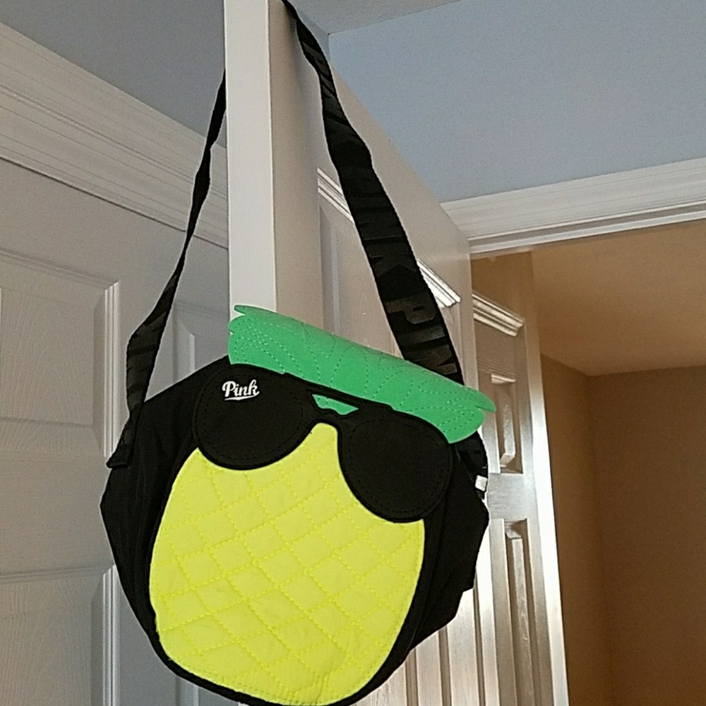 Pink victorias secret cooler shoulder bag